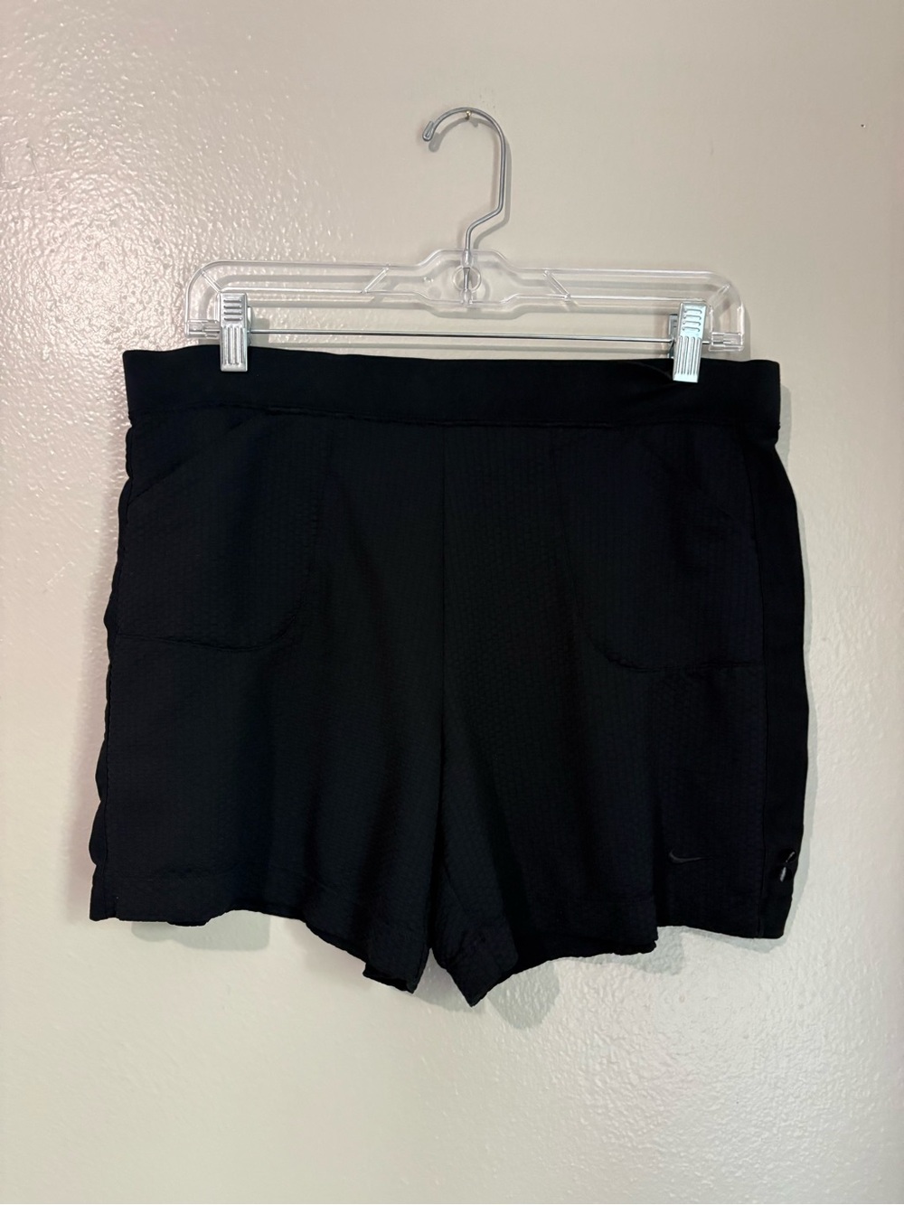 Nike Black Women's Athletic Pull-On Shorts